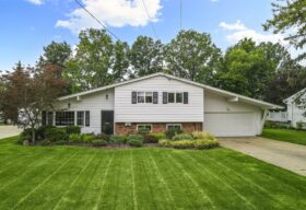2352 Sherwin Dr, Twinsburg, OH 44087