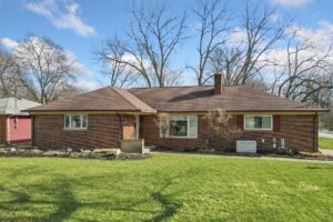 8995 Lindbergh Blvd., Olmsted Falls, OH 44138