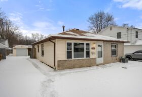 4685 Homewood Dr, Mentor, OH 44060